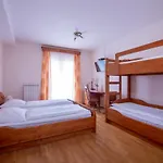 Tourist Farm Pri Andrejevih * Narin