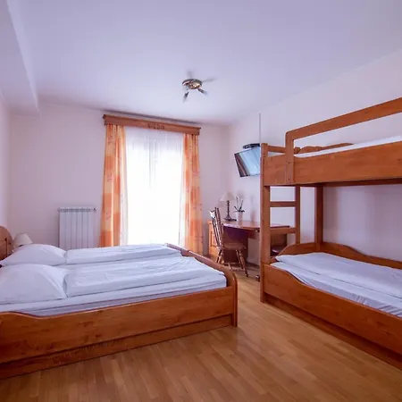 Tourist Farm Pri Andrejevih * Narin